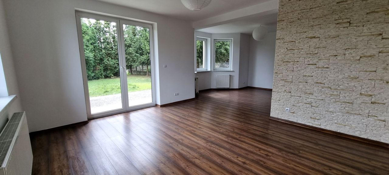 dom wolnostojący, 5 pokoi Damienice. Zdjęcie 7