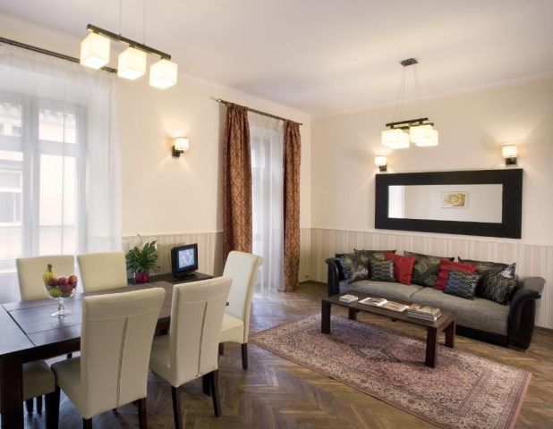 kamienica Kraków Stare Miasto, ul. Gołębia. Zdjęcie 1