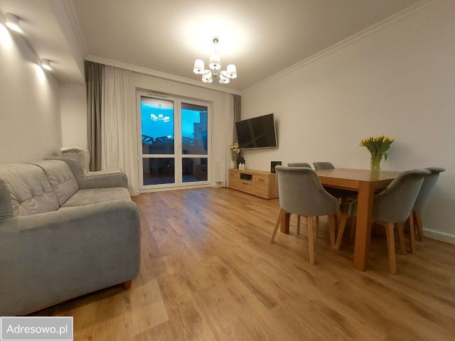 Mieszkanie 4-pokojowe Warszawa Ursus, ul. Tomcia Palucha. Zdjęcie 1