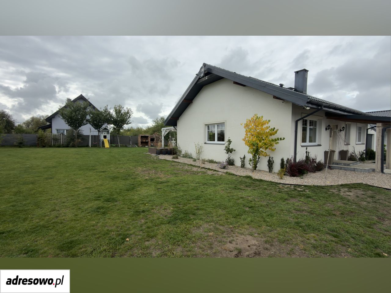 dom wolnostojący, 5 pokoi Białogard, ul. Kamili Skolimowskiej. Zdjęcie 1