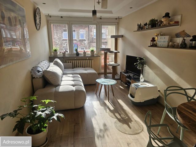 Mieszkanie 3-pokojowe Wrocław Śródmieście, ul. Stefana Żeromskiego. Zdjęcie 1