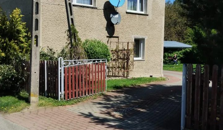 dom wolnostojący, 4 pokoje Moszczanka