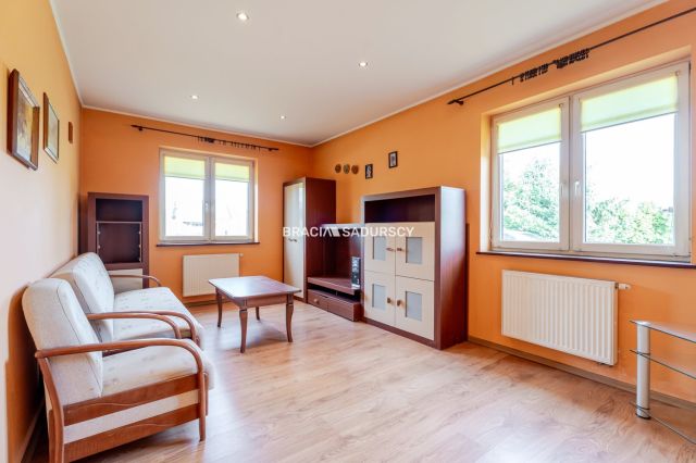 dom wolnostojący, 7 pokoi Skawina, ul. Wojska Polskiego. Zdjęcie 16