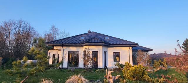 dom wolnostojący, 5 pokoi Wrocław Fabryczna, ul. gen. Witolda Urbanowicza. Zdjęcie 1