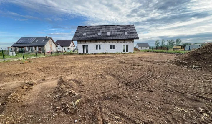 dom wolnostojący, 15 pokoi Trzebiatów, ul. Jaromin