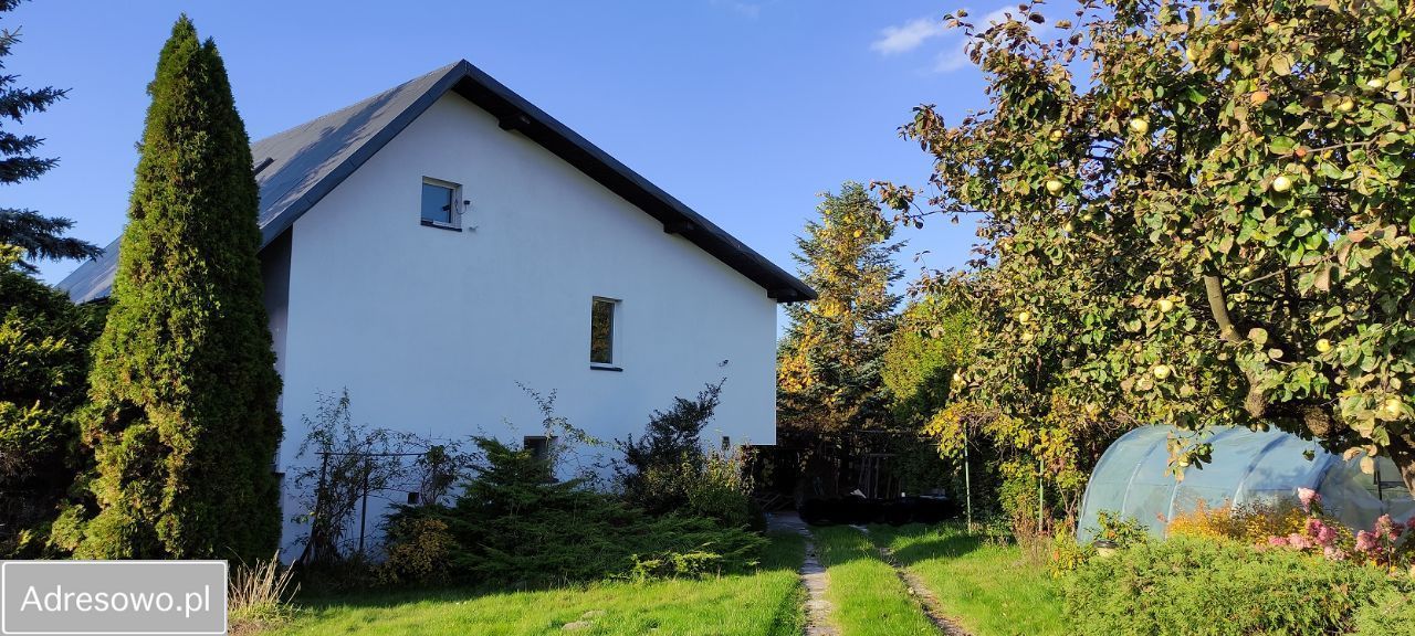 dom wolnostojący, 6 pokoi Regut, ul. Spacerowa