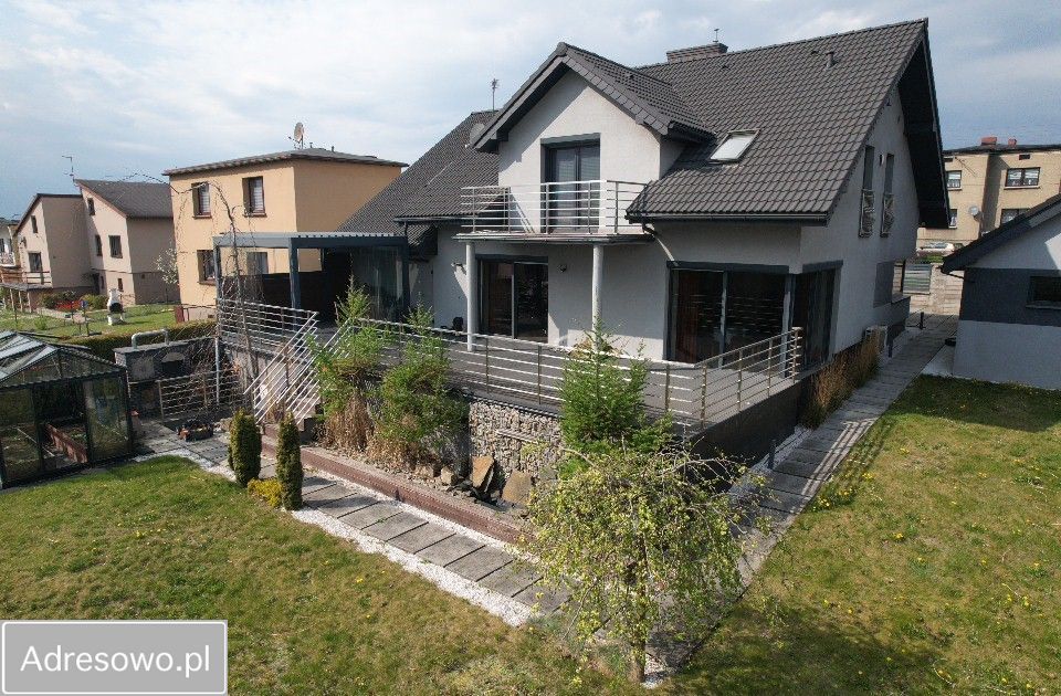 dom wolnostojący, 4 pokoje Piekary Śląskie, ul. Fryderyka Chopina. Zdjęcie 1