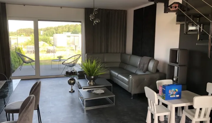 bliźniak, 5 pokoi Jagodowo osada leśna