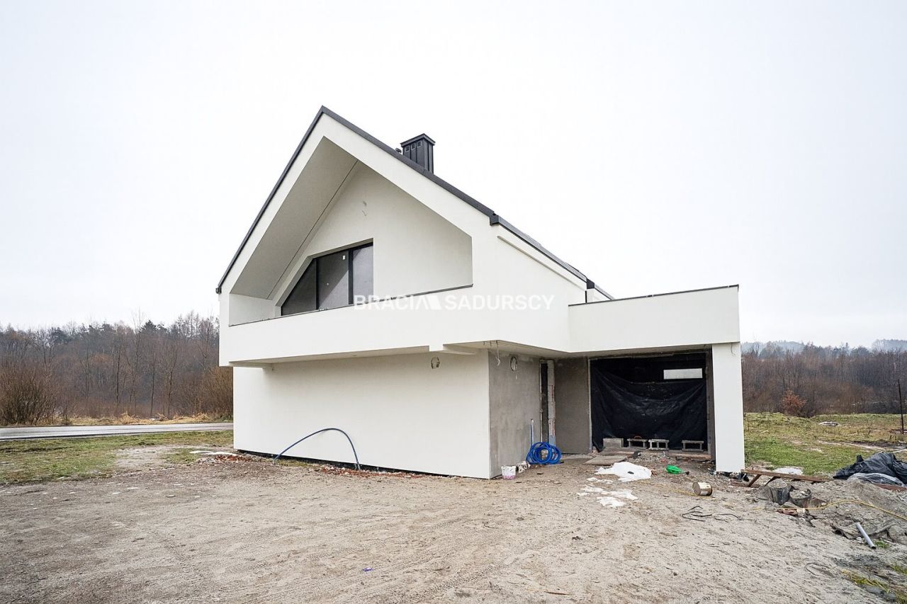 dom wolnostojący, 5 pokoi Zawada. Zdjęcie 5