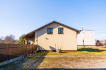 dom wolnostojący Korytów, ul. Główna. Zdjęcie 3