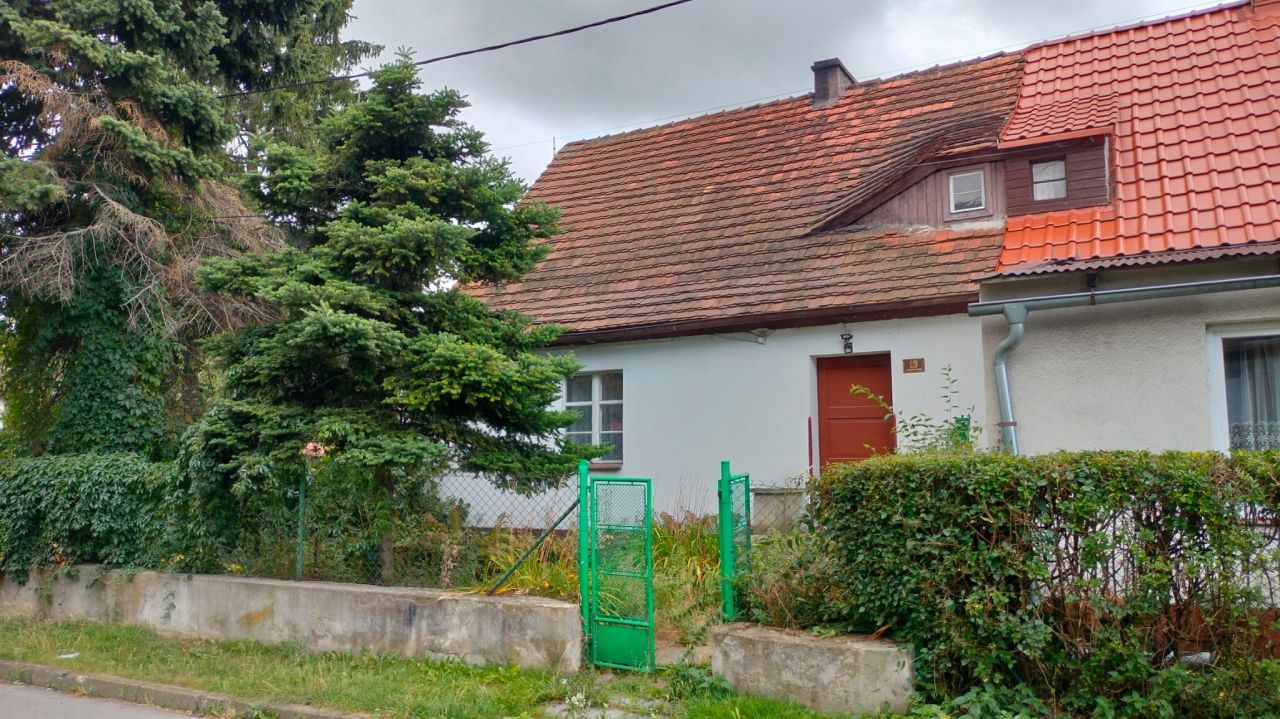Łagiewniki, ul. Nadrzeczna Bliźniak do remontu - 100 m² - 4 pokoje