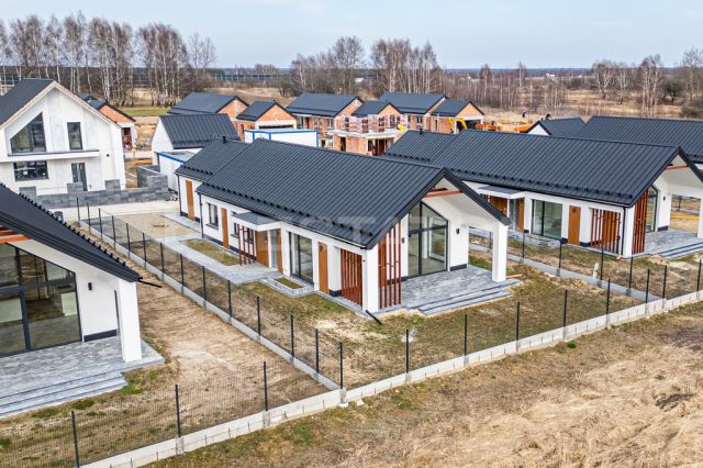 dom wolnostojący, 4 pokoje Bratkowice. Zdjęcie 21