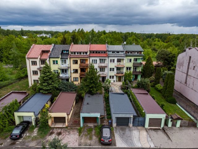 dom szeregowy, 5 pokoi Łódź Olechów, ul. Bolesława Krzywoustego. Zdjęcie 15