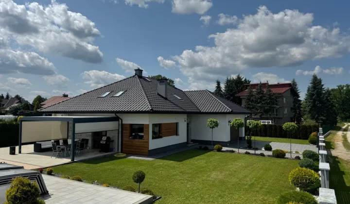 dom wolnostojący, 7 pokoi Zaczarnie