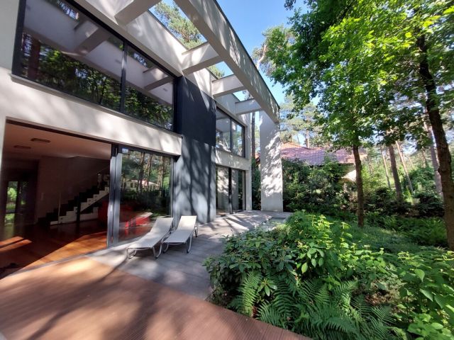 dom wolnostojący, 5 pokoi Magdalenka, ul. Paprociowa. Zdjęcie 6