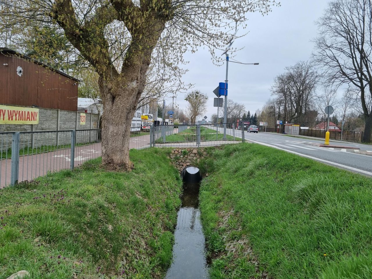 Działka inwestycyjna Zakręt, ul. Trakt Brzeski. Zdjęcie 3