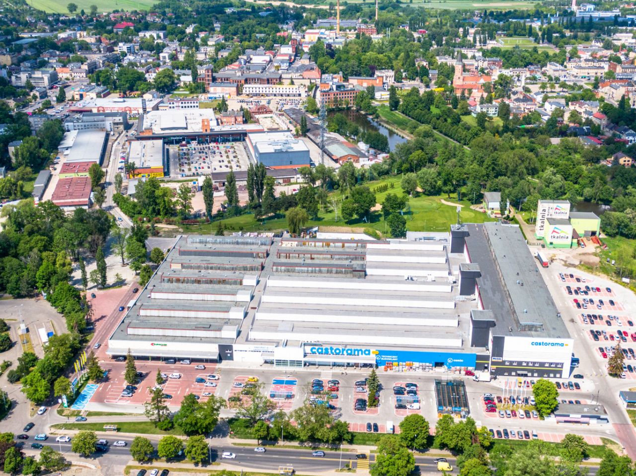 Hala/magazyn Pabianice Centrum, ul. gen. Stefana "Grota" Roweckiego