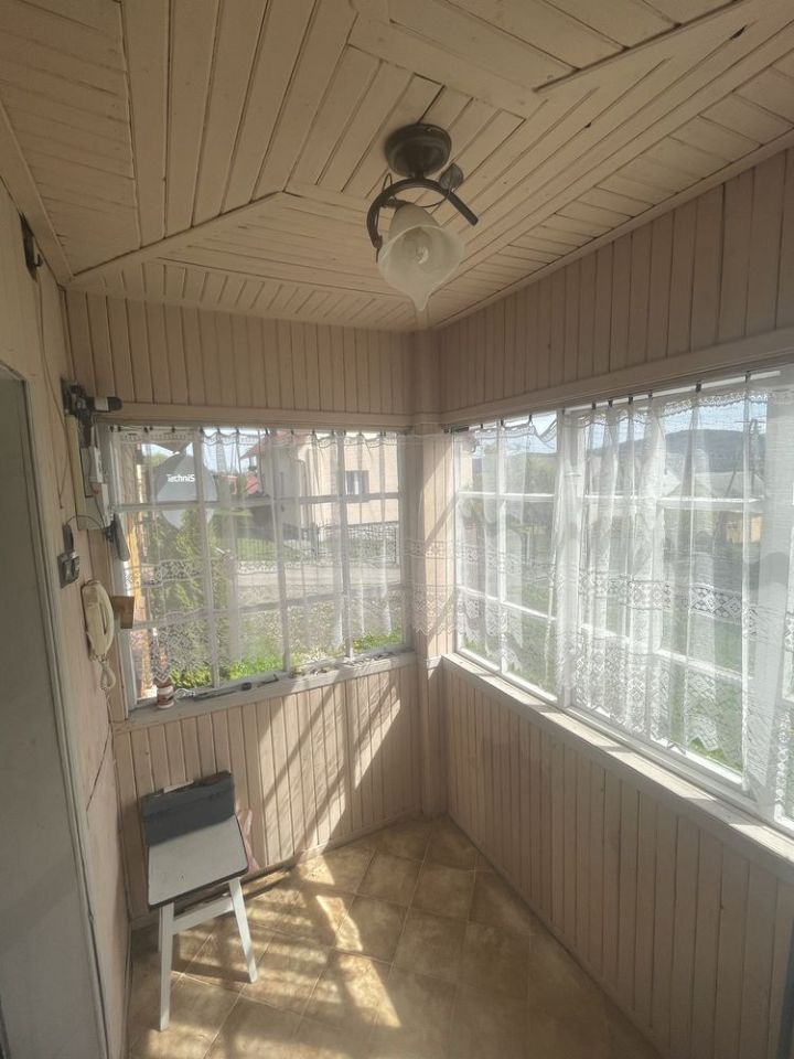 dom wolnostojący, 4 pokoje Hucisko. Zdjęcie 2