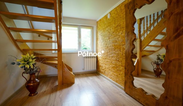 dom wolnostojący, 8 pokoi Trzebieszowice. Zdjęcie 15
