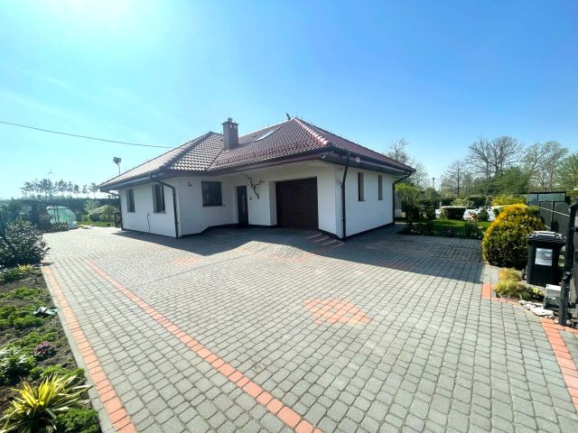 dom wolnostojący, 3 pokoje Kruklin. Zdjęcie 2