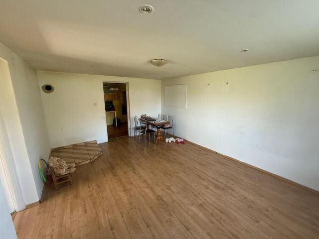 dom wolnostojący, 5 pokoi Uherce Mineralne. Zdjęcie 3