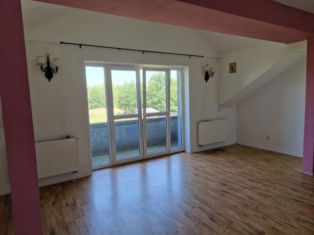 dom wolnostojący, 7 pokoi Tłuszcz. Zdjęcie 4