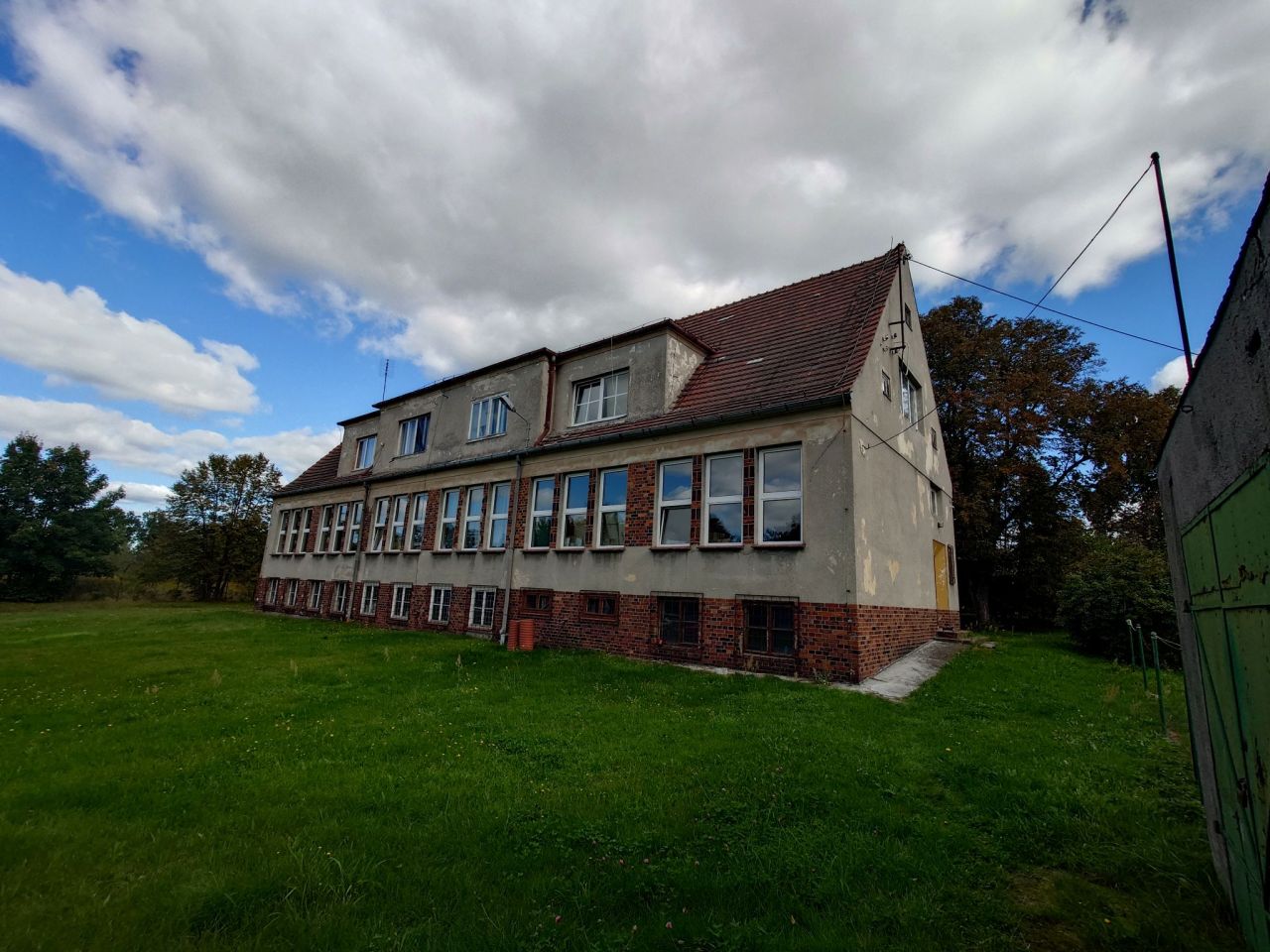 Nieruchomość komercyjna Parzyce. Zdjęcie 2