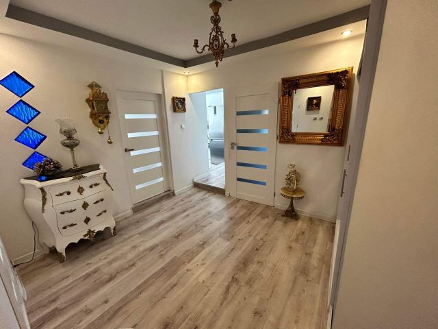 Mieszkanie 2-pokojowe Maków Mazowiecki, ul. 1 Maja. Zdjęcie 1