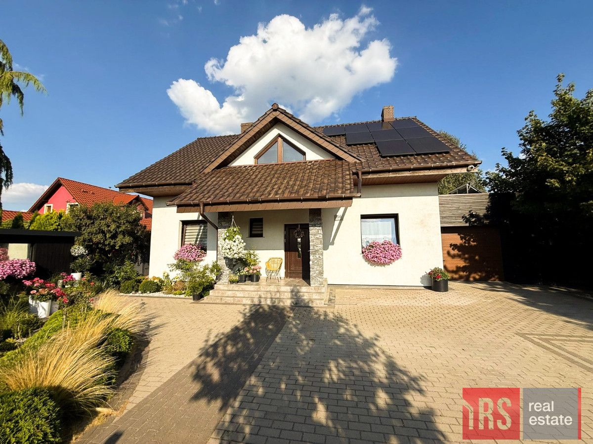 dom wolnostojący, 5 pokoi Brzezia Łąka, ul. Spokojna