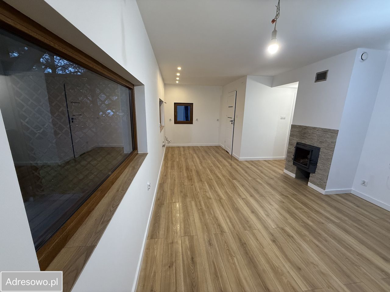 dom wolnostojący, 2 pokoje Ząbki, ul. Skrajna. Zdjęcie 11