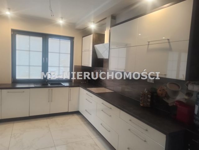 dom, 6 pokoi Nowa Wieś. Zdjęcie 6