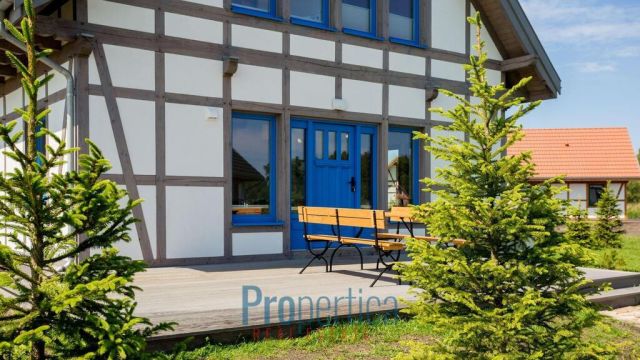 dom wolnostojący, 9 pokoi Rowy. Zdjęcie 1