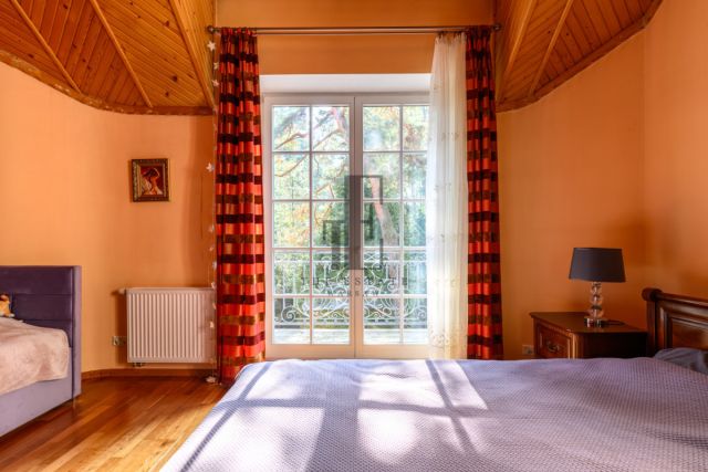 dom wolnostojący, 9 pokoi Podkowa Leśna. Zdjęcie 11