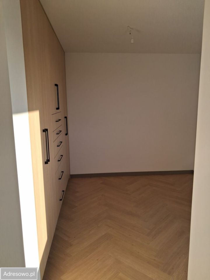 Mieszkanie 4-pokojowe Cieszyn, ul. Karola Stryi. Zdjęcie 17