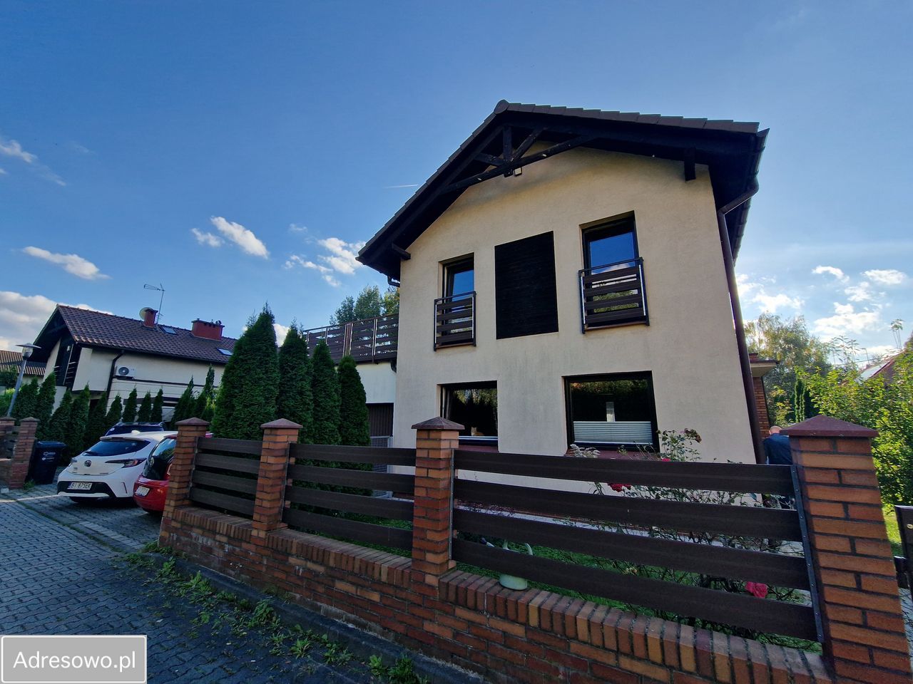 dom wolnostojący, 5 pokoi Katowice Kostuchna, ul. Bukszpanowa