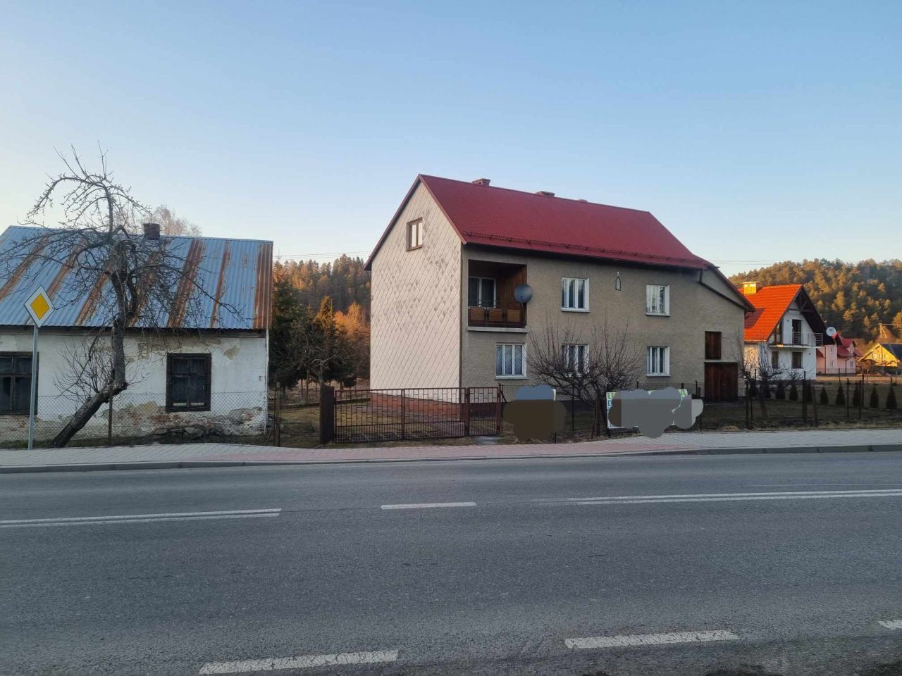 dom wolnostojący, 7 pokoi Stryszawa. Zdjęcie 1