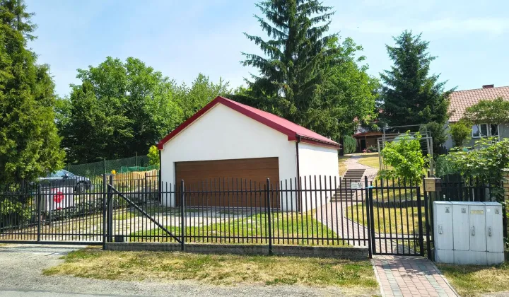 dom wolnostojący, 4 pokoje Mętów, bez ulicy