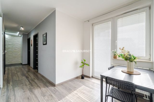 Mieszkanie 3-pokojowe Kraków Prądnik Biały, al. 29 Listopada. Zdjęcie 22