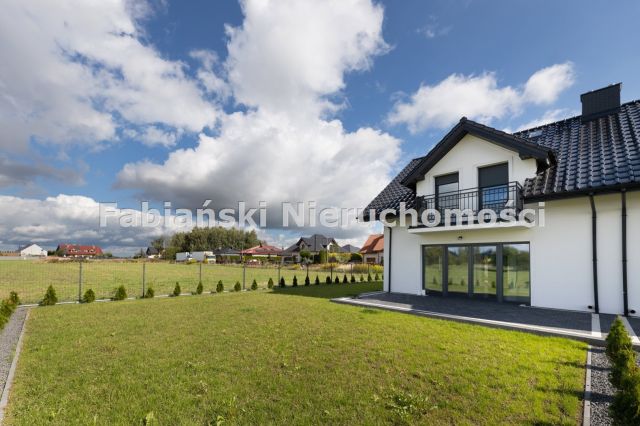 bliźniak, 5 pokoi Jasin. Zdjęcie 2