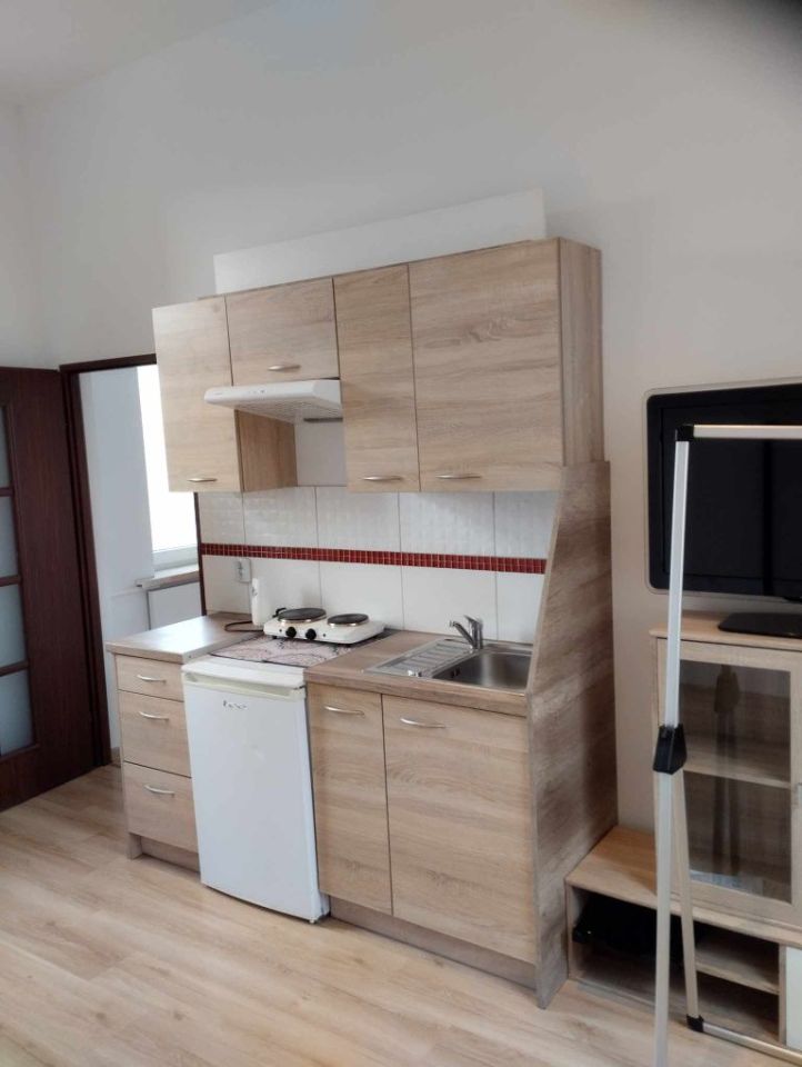 Mieszkanie 1-pokojowe Leśna, ul. Tadeusza Kościuszki. Zdjęcie 3