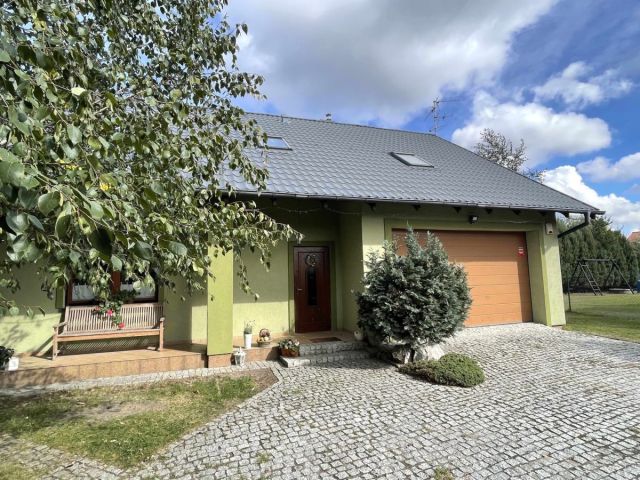 dom wolnostojący, 5 pokoi Dąbrowa. Zdjęcie 1