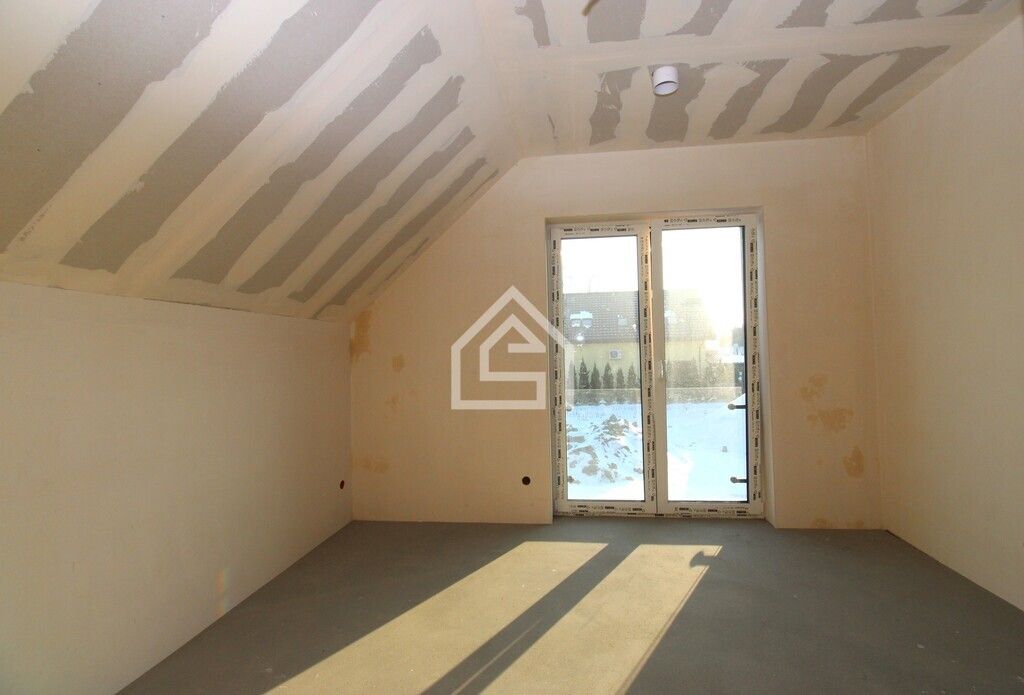 dom wolnostojący, 5 pokoi Dąbrowa. Zdjęcie 14