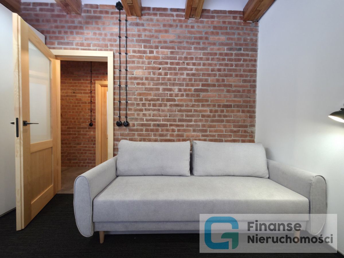 dom wolnostojący, 3 pokoje Borowiny. Zdjęcie 12