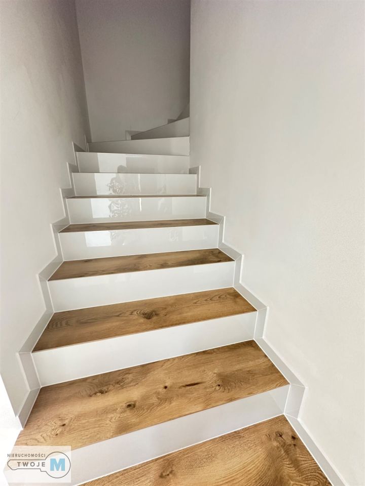 dom wolnostojący, 5 pokoi Brynica. Zdjęcie 11