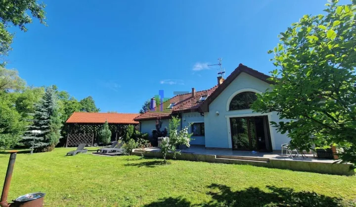dom wolnostojący, 6 pokoi Krzyków