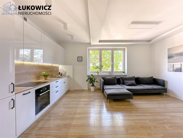 Mieszkanie 3-pokojowe Bielsko-Biała. Zdjęcie 3