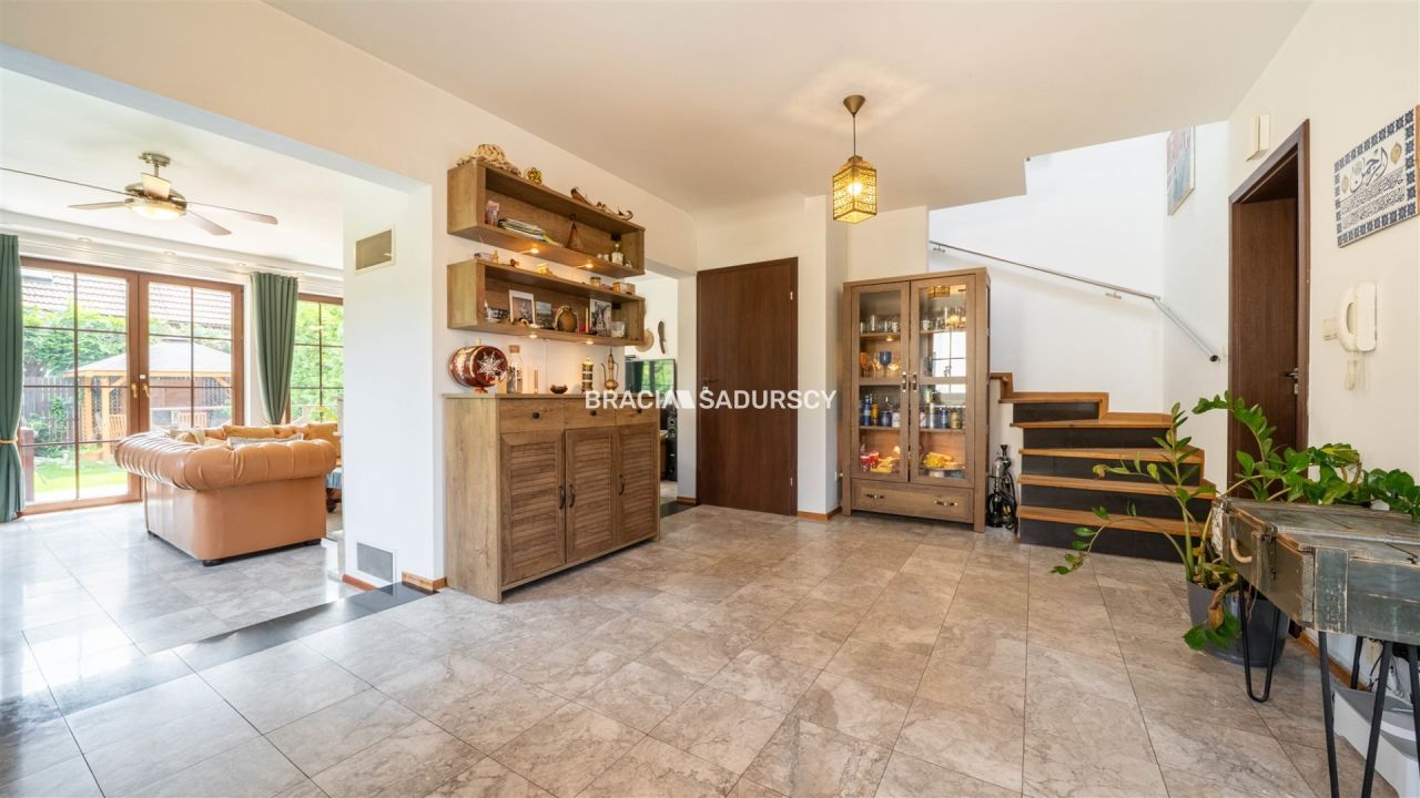 dom szeregowy, 6 pokoi Zabawa. Zdjęcie 24