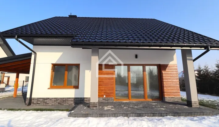 dom wolnostojący, 5 pokoi Kłaj