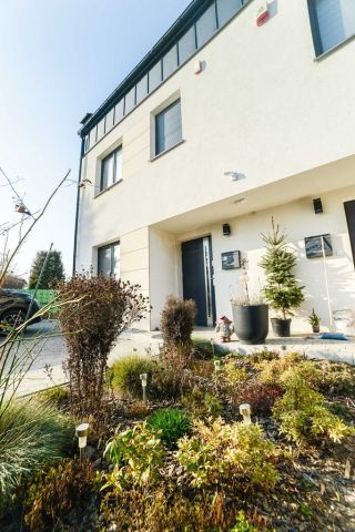 dom szeregowy, 6 pokoi Ząbki, ul. Skowronka. Zdjęcie 11