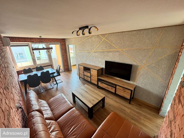 Mieszkanie 3-pokojowe Kartuzy Centrum, os. gen. Władysława Sikorskiego. Zdjęcie 1